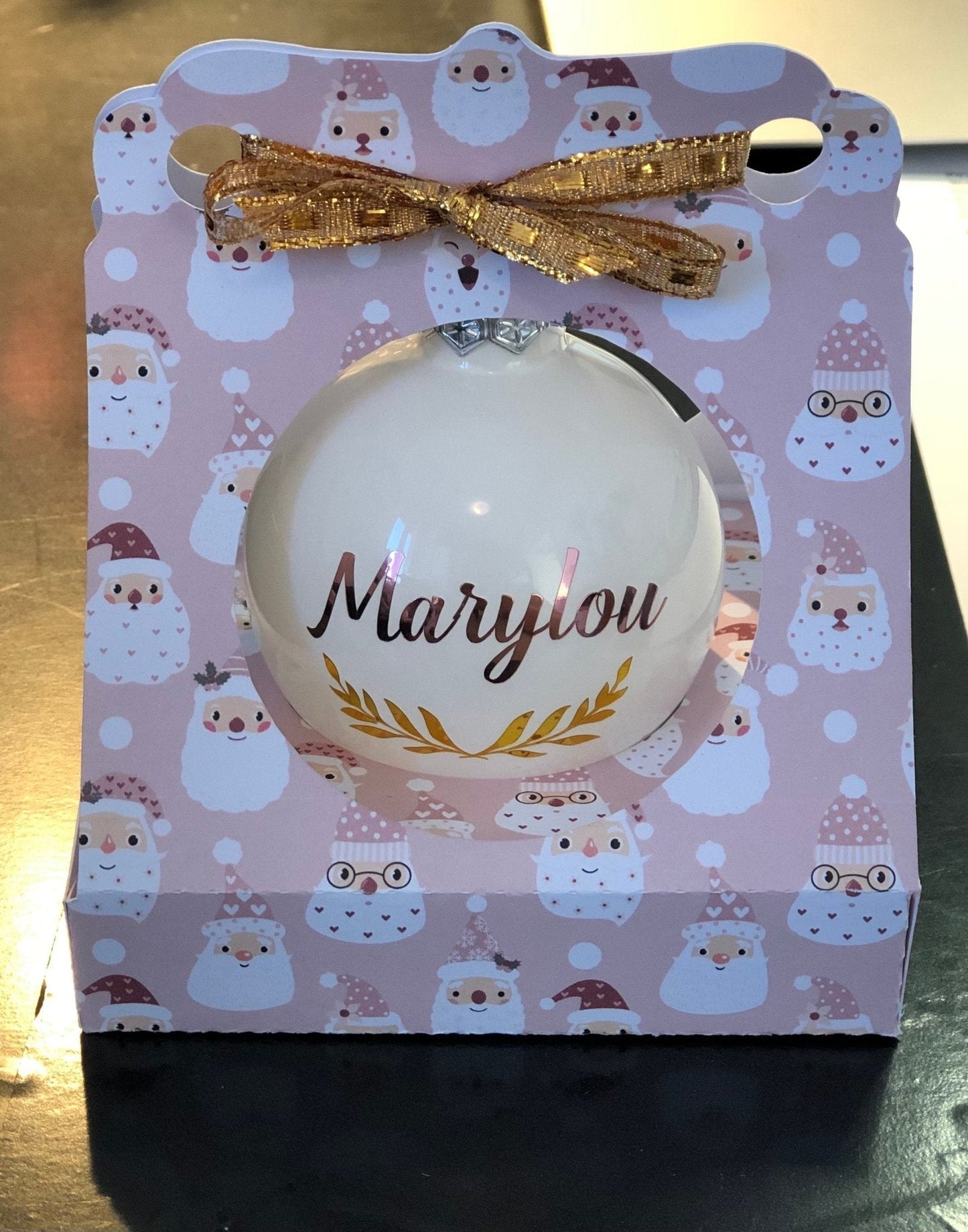 Boule de Noël personnalisée et son coffret cadeau personnalisé fait main - LaBoxaMalice