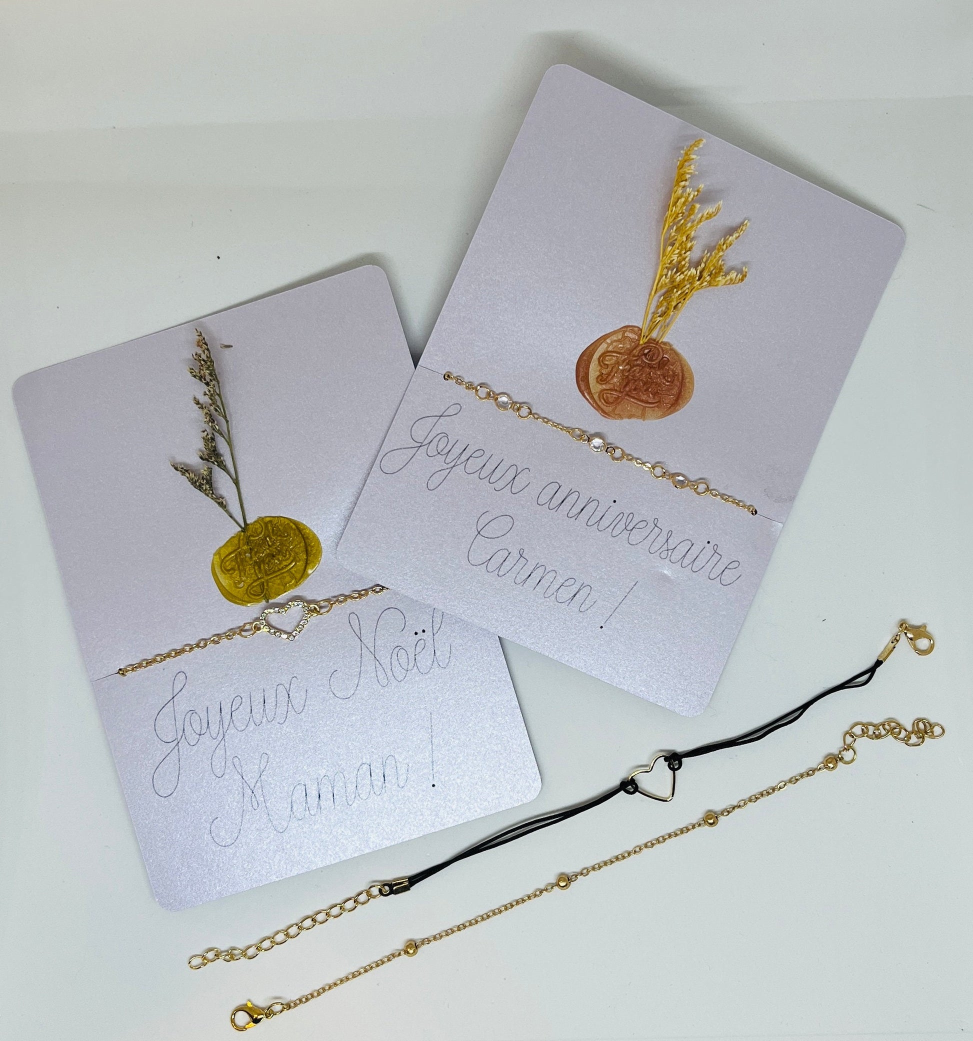 Personalized card and bracelet for all occasions, dried flowers and buckets