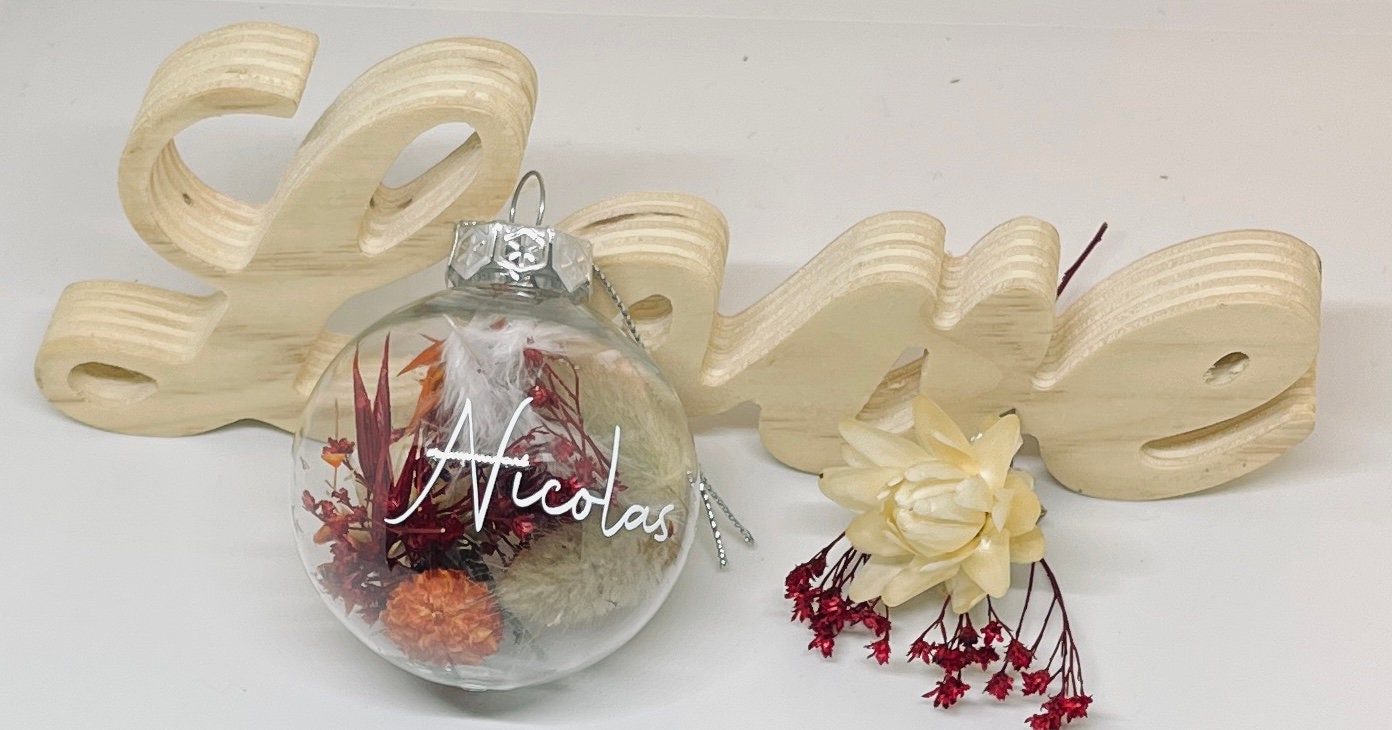 Boule ronde transparent de Noël en plastique personnalisée pour sapin de noel avec fleurs séchées